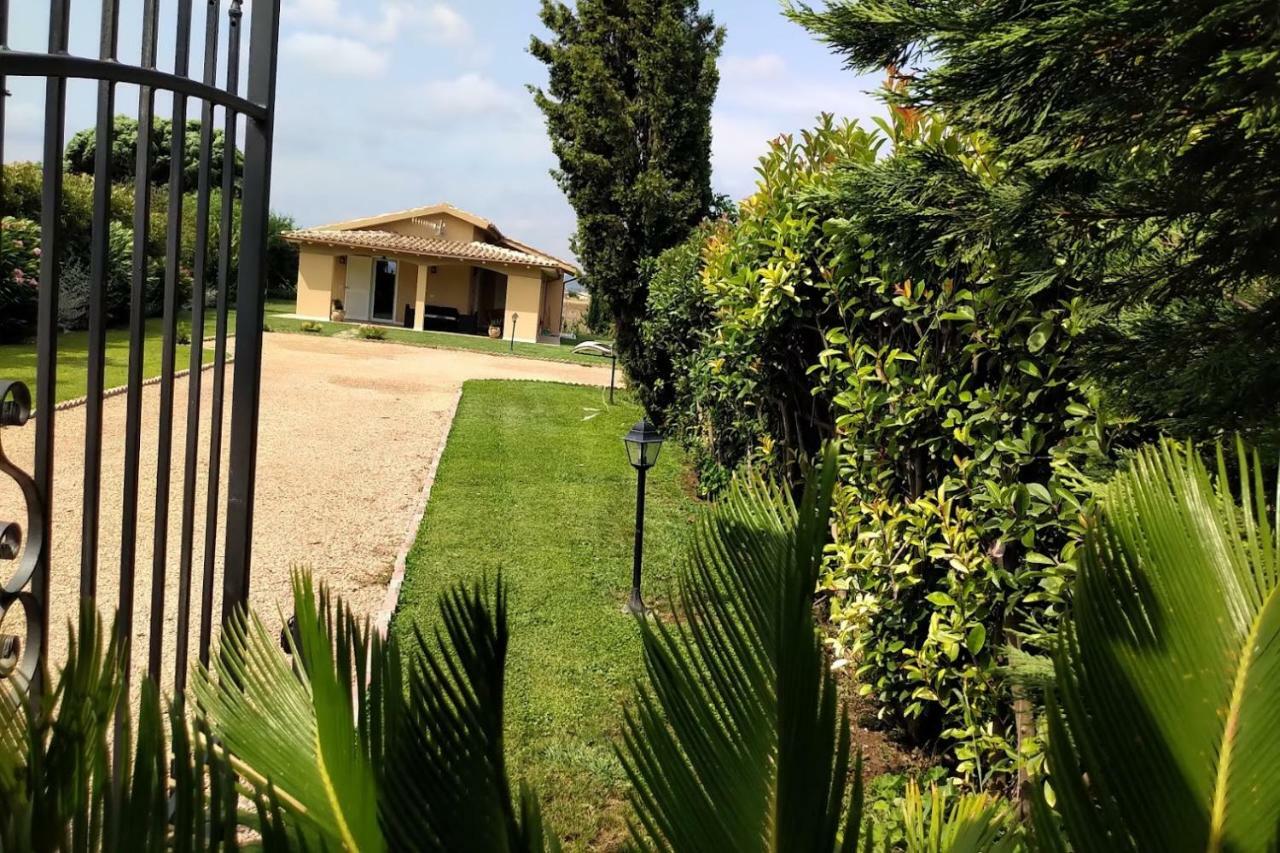 Oca Bianca Villa Pescia Romana Exterior photo